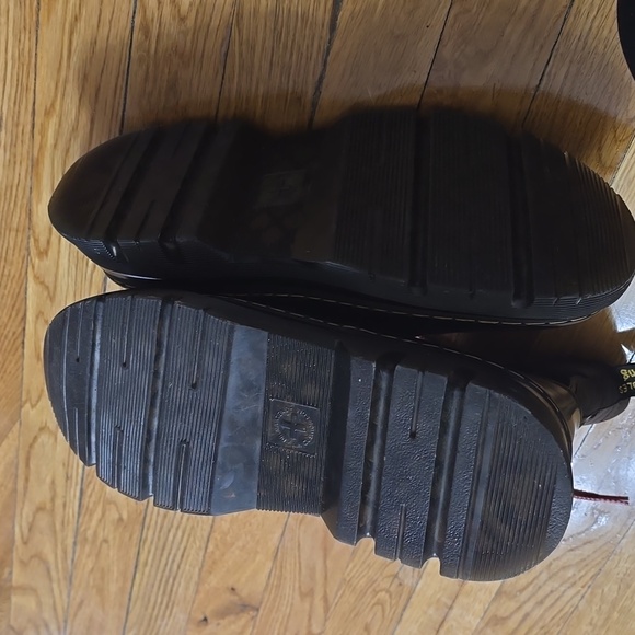 DR MARTENS X ATMOS TARIK ZIP BOOT - BLACK VELVET SMOOTH LEATHER - Picture 8 of 10